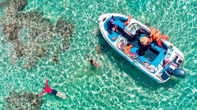 [Buggy ou quadriciclo nas dunas]